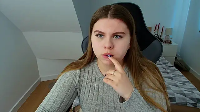 Snapshot of AbbyPleasure chatting on April 24, 2026, 12:18 pm AbbyPleasure online show from April 24, 2026, 12:18 pm