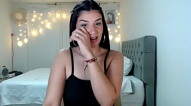 Snapshot of ZajiraShane chatting on December 17, 2024, 7:07 am ZajiraShane online show from December 17, 2024, 7:07 am