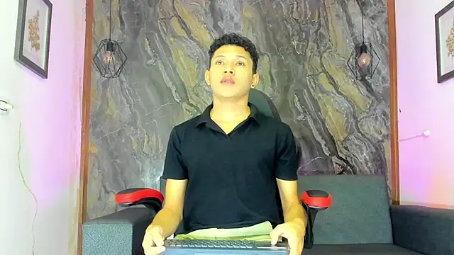 liam genner  online show from January 27, 2025, 7:13 pm