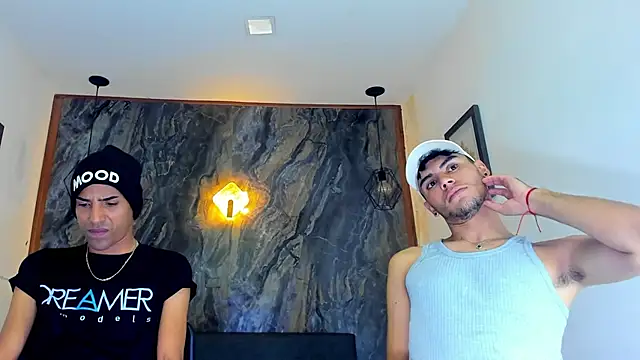 liam genner  online show from February 3, 2025, 1:52 am