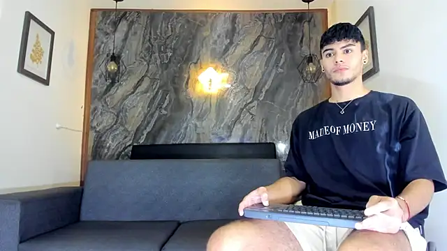 liam genner  online show from February 8, 2025, 7:38 pm