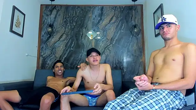 liam genner  online show from February 16, 2025, 10:54 pm