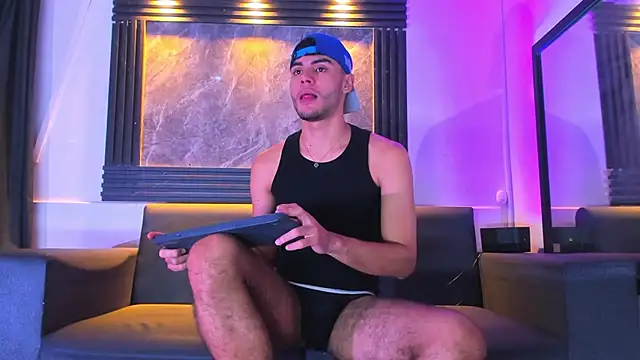 liam genner  online show from October 4, 2025, 8:07 pm