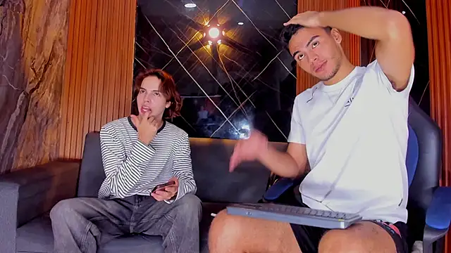 liam genner  online show from December 13, 2025, 8:14 pm