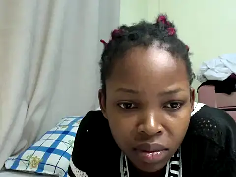 Snapshot of queen-sasha chatting on April 29, 2026, 10:19 am queen-sasha online show from April 29, 2026, 10:19 am