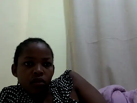 Snapshot of queen-sasha chatting on May 25, 2026, 8:53 am queen-sasha online show from May 25, 2026, 8:53 am