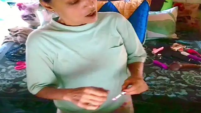 Snapshot of Indian_Blaze00 chatting on February 7, 2026, 12:20 pm Indian Blaze00 online show from February 7, 2026, 12:20 pm