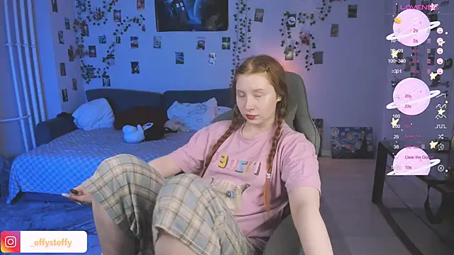 Snapshot of CallMeEffy1 chatting on September 15, 2025, 2:39 pm CallMeEffy1 online show from September 15, 2025, 2:39 pm