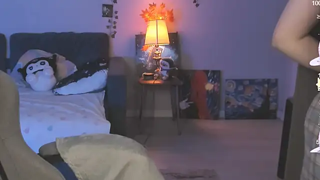 Snapshot of CallMeEffy1 chatting on September 27, 2025, 1:38 pm CallMeEffy1 online show from September 27, 2025, 1:38 pm