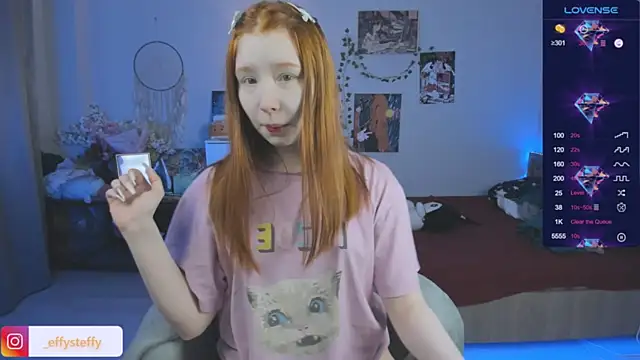 Snapshot of CallMeEffy1 chatting on January 14, 2026, 12:33 pm CallMeEffy1 online show from January 14, 2026, 12:33 pm