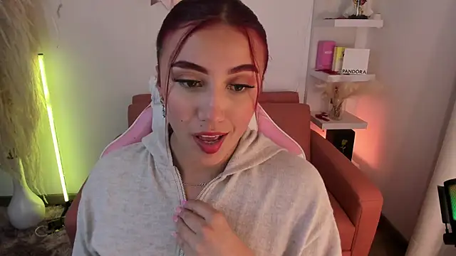Snapshot of veronicaxx69 chatting on April 24, 2026, 4:26 am veronicaxx69 online show from April 24, 2026, 4:26 am
