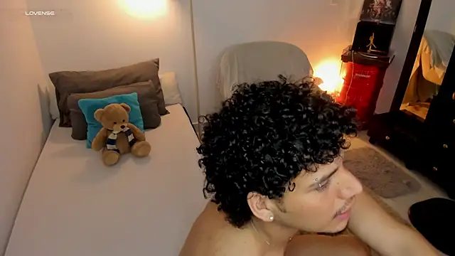 Curlblue online show from September 13, 2025, 2:44 am