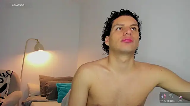 Curlblue online show from October 27, 2025, 8:07 am