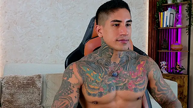 Snapshot of AdanReilly chatting on May 13, 2026, 4:15 pm AdanReilly online show from May 13, 2026, 4:15 pm