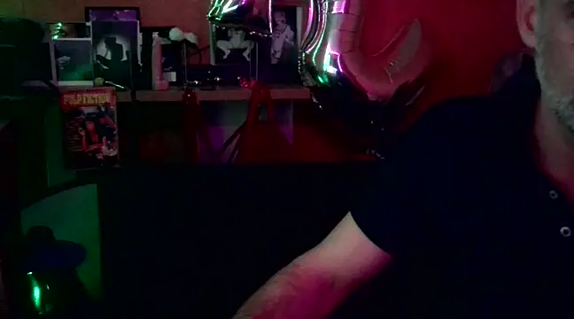 Snapshot of Lia_Y_PatrickX chatting on December 21, 2024, 12:31 am Lia Y PatrickX online show from December 21, 2024, 12:31 am