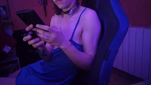 Snapshot of Lia_Y_PatrickX chatting on February 12, 2025, 4:12 am Lia Y PatrickX online show from February 12, 2025, 4:12 am