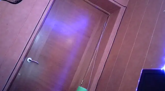 Snapshot of Lia_Y_PatrickX chatting on March 14, 2025, 4:32 am Lia Y PatrickX online show from March 14, 2025, 4:32 am