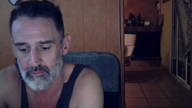 Snapshot of Lia_Y_PatrickX chatting on September 18, 2025, 9:28 pm Lia Y PatrickX online show from September 18, 2025, 9:28 pm