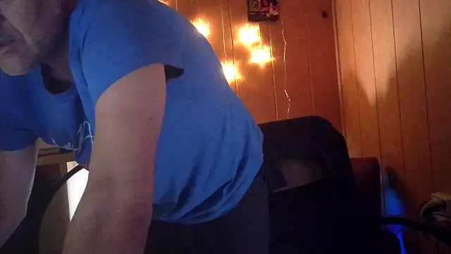 Snapshot of Lia_Y_PatrickX chatting on November 18, 2025, 3:27 pm Lia Y PatrickX online show from November 18, 2025, 3:27 pm