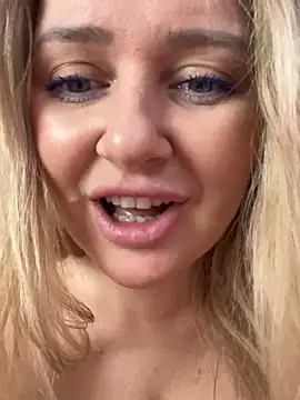 LadyLolyPop  online show from March 1, 2025, 6:46 am