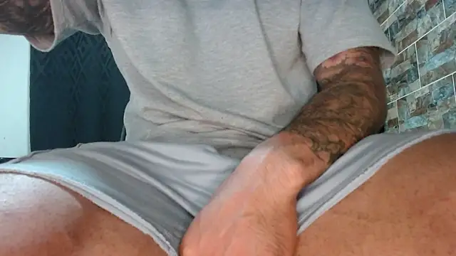 Snapshot of babyrecord1 chatting on February 26, 2025, 4:14 pm babyrecord1 online show from February 26, 2025, 4:14 pm