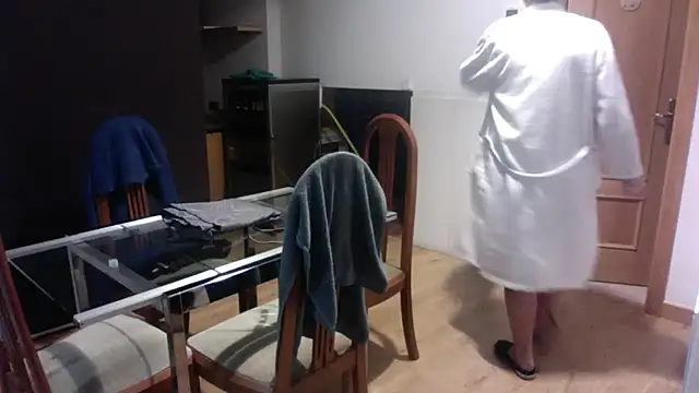 Snapshot of nakedalways999 chatting on December 14, 2024, 11:07 am nakedalways999 online show from December 14, 2024, 11:07 am