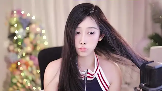 Snapshot of SleepArtist chatting on February 19, 2025, 5:05 am SleepArtist online show from February 19, 2025, 5:05 am