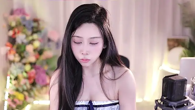 Snapshot of SleepArtist chatting on February 27, 2025, 12:02 pm SleepArtist online show from February 27, 2025, 12:02 pm