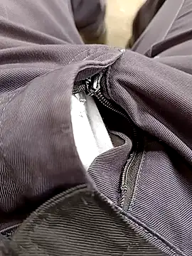 vadszex31 online show from October 17, 2025, 7:55 am