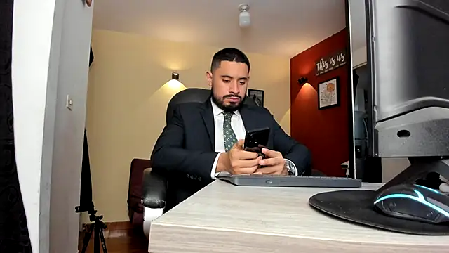 thesexlawyer1 online show from May 17, 2026, 3:37 am