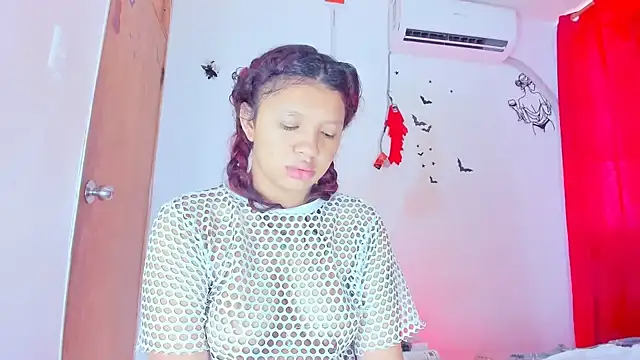 Emily Coper18 online show from January 18, 2026, 2:10 pm