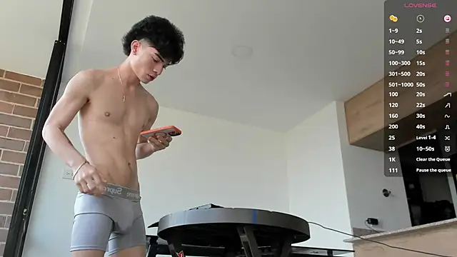 Snapshot of pretur_cruba1 chatting on March 8, 2025, 12:30 pm pretur cruba1 online show from March 8, 2025, 12:30 pm