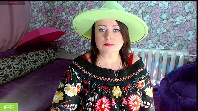 Julia-ru online show from May 30, 2026, 8:17 pm