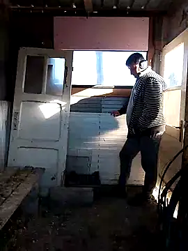 Snapshot of Sarpe84 chatting on January 19, 2025, 9:22 am Sarpe84 online show from January 19, 2025, 9:22 am