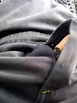 Snapshot of Sarpe84 chatting on February 3, 2025, 7:07 am Sarpe84 online show from February 3, 2025, 7:07 am