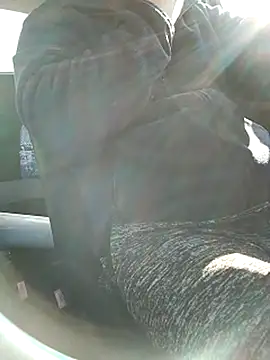 Snapshot of Sarpe84 chatting on February 22, 2025, 1:13 pm Sarpe84 online show from February 22, 2025, 1:13 pm