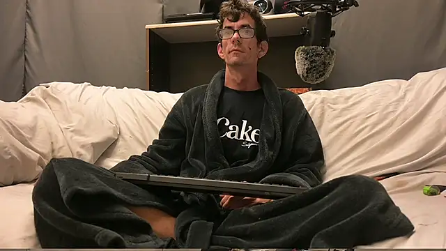 joeiandola online show from December 14, 2025, 4:34 pm