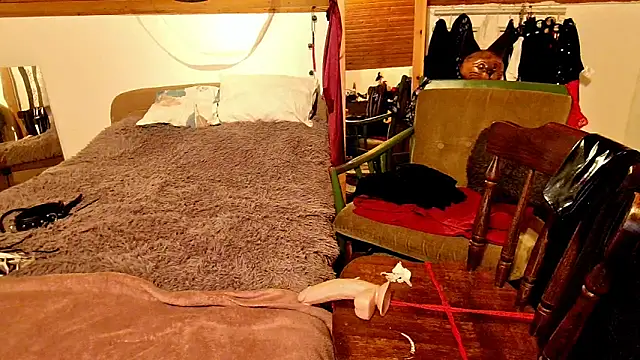 Hot Colettte online show from February 21, 2025, 7:45 am