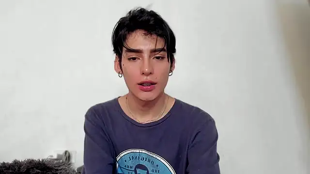 Snapshot of sebas_rose chatting on December 12, 2024, 7:37 pm sebas rose online show from December 12, 2024, 7:37 pm