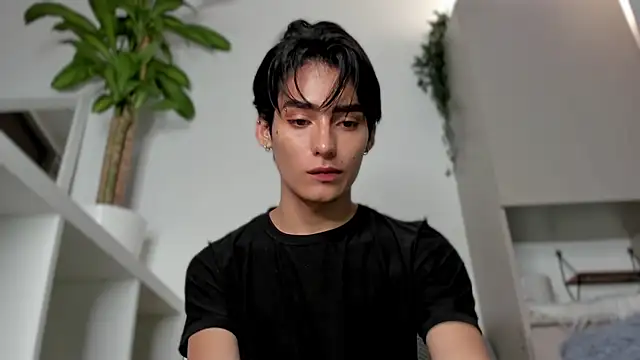 Snapshot of sebas_rose chatting on February 4, 2025, 3:54 am sebas rose online show from February 4, 2025, 3:54 am