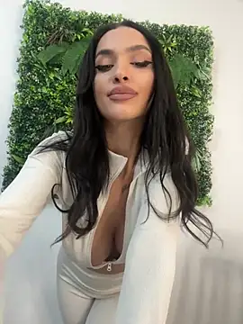 AylinRoss online show from December 31, 2024, 12:04 pm