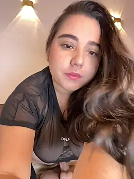 LunaGil1 online show from March 15, 2026, 1:17 pm