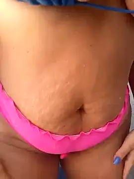 Snapshot of Escarlate4you_ chatting on February 15, 2025, 11:50 am Escarlate4you online show from February 15, 2025, 11:50 am