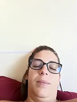 Snapshot of Escarlate4you_ chatting on February 23, 2025, 12:27 pm Escarlate4you online show from February 23, 2025, 12:27 pm