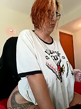 Snapshot of Escarlate4you_ chatting on December 2, 2025, 9:36 am Escarlate4you online show from December 2, 2025, 9:36 am