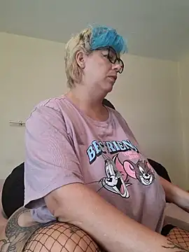 Snapshot of Escarlate4you_ chatting on February 5, 2026, 9:36 am Escarlate4you online show from February 5, 2026, 9:36 am