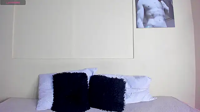 MagnusKing  online show from April 4, 2026, 2:21 am