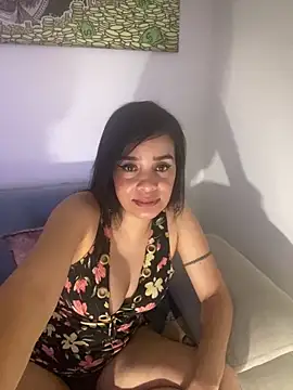 Snapshot of Alishak chatting on February 13, 2025, 3:07 am Alishak online show from February 13, 2025, 3:07 am