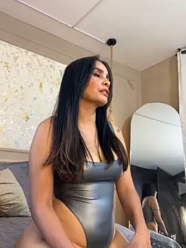 Snapshot of Alishak chatting on October 19, 2025, 8:09 pm Alishak online show from October 19, 2025, 8:09 pm