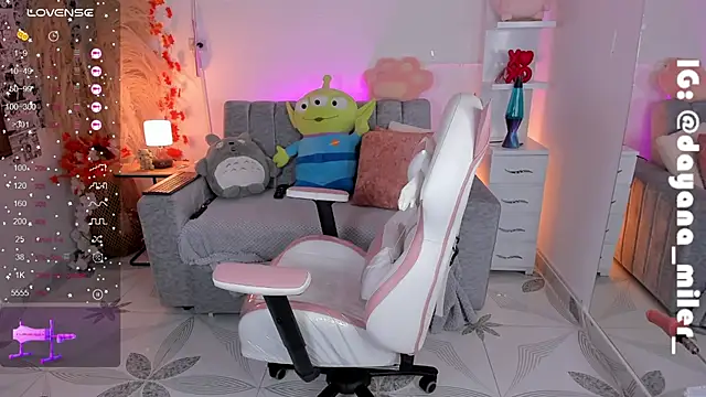  dayana miler online show from January 15, 2025, 2:27 am